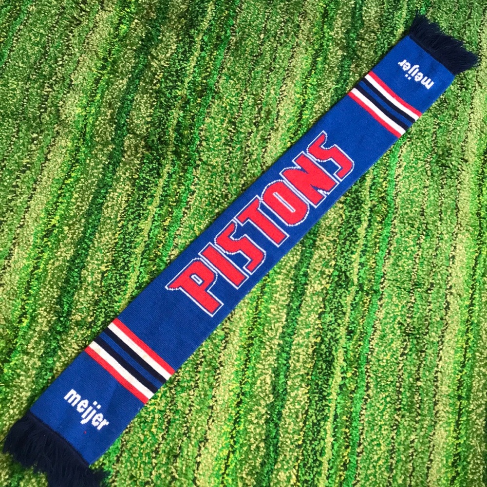NBA Detroit Pistons Blue and Red Knit Fan Scarf